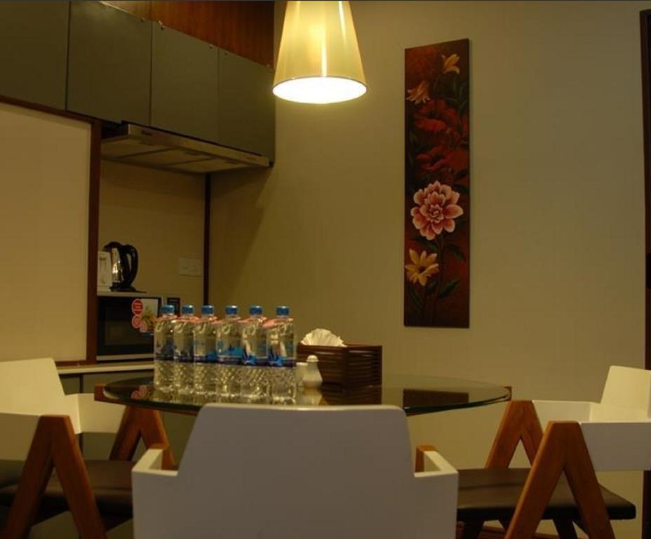 飘丹瑞酒店 仰光 外观 照片